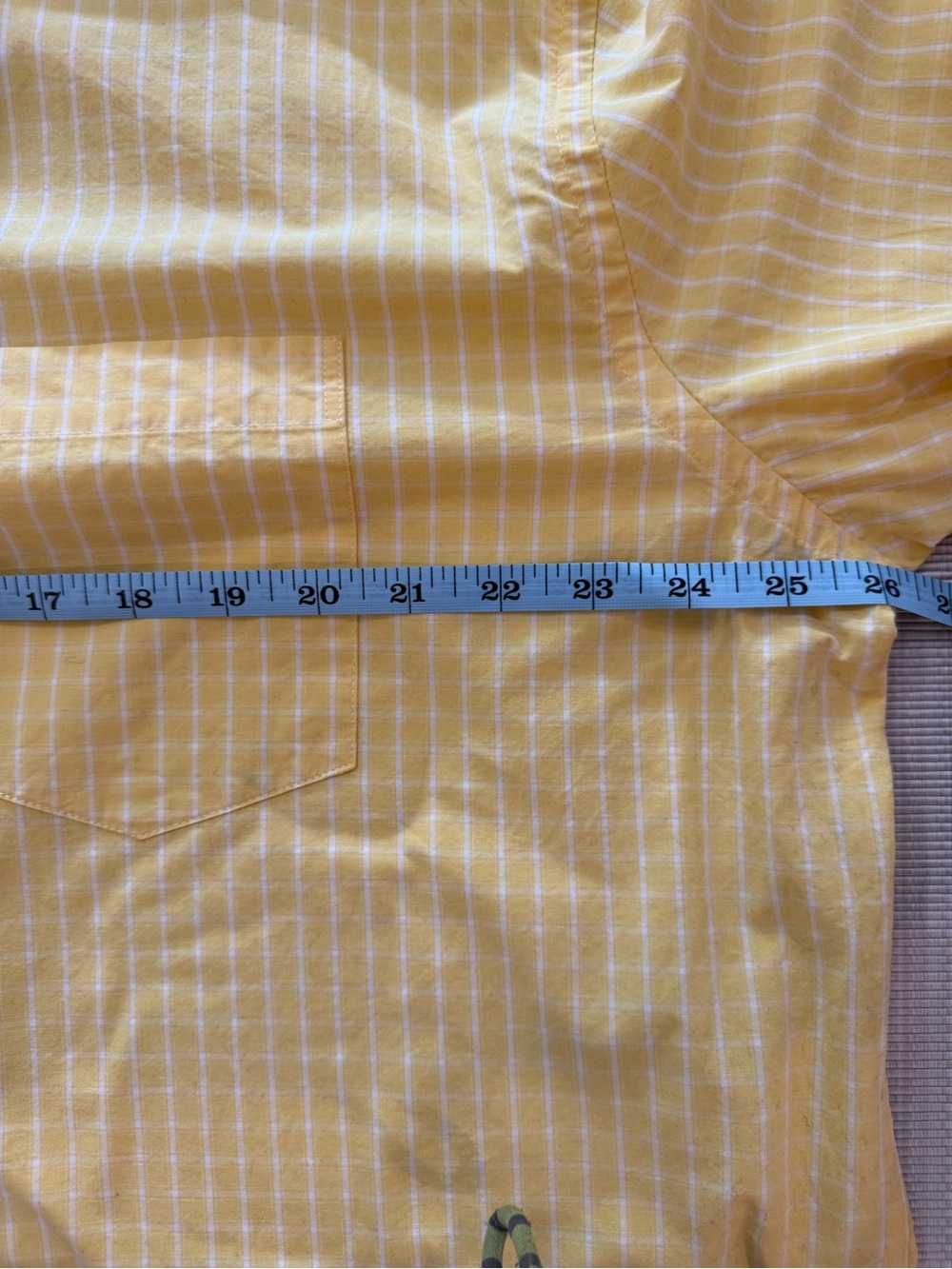IZOD Yellow Micro-Check Button Down – XL - Picture 11 of 11